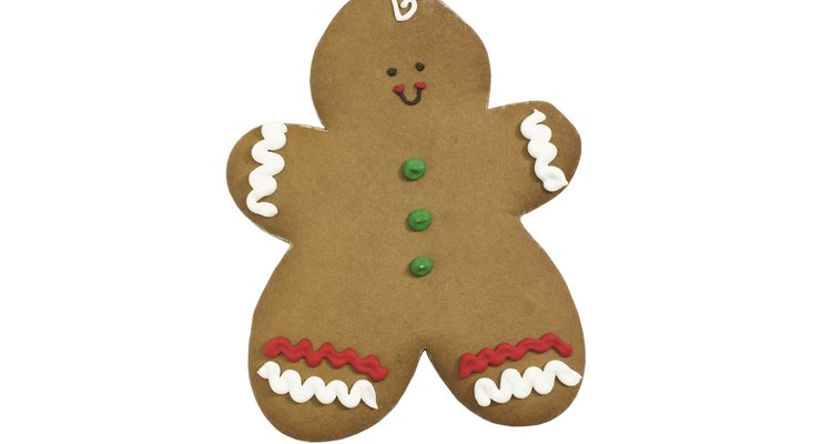 Decorar galletas de jengibre es una actividad divertida y tradicional para niños durante las vacaciones de Navidad.