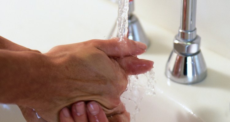 Lava bien tus manos después del champú.