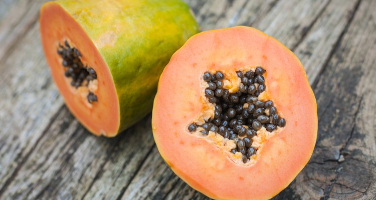 Los beneficios que la papaya aporta para la salud son sorprendentes.