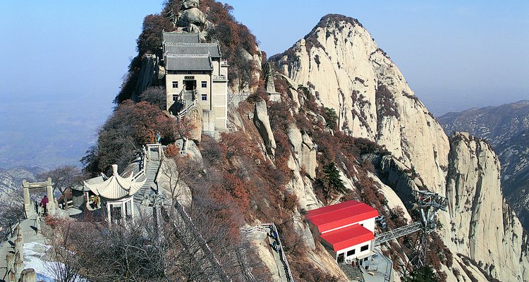 Haz un paseo de pesadilla para llegar a una vista celestial en el monte Huashan en China.