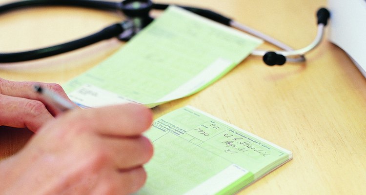 Consulte um médico se achar que está apresentando efeitos colaterais do uso do medicamento