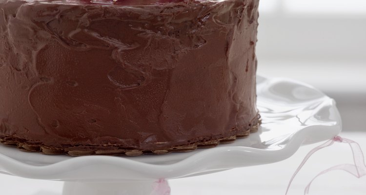 Sob a cobertura doce, os bolos são cheios de incríveis reações químicas!
