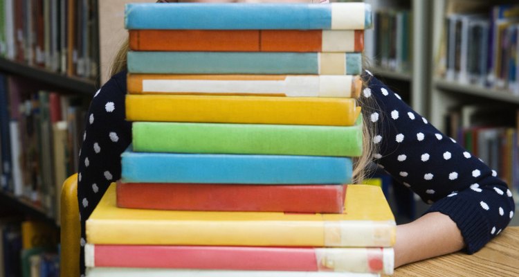Un buen libro crea personajes vivos y escenas que saltan de la página.