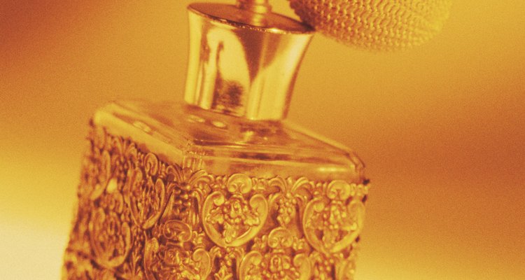 Selecciona de uno a tres aceites esenciales que quisieras que formen parte de tu perfume.