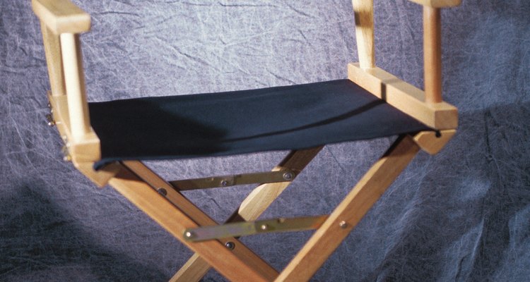 Las personas toman muchos caminos para ganarse una silla de director en Hollywood.