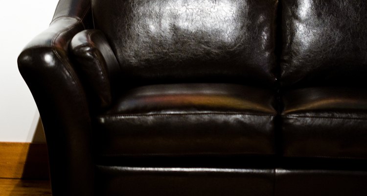 High quality leather sofas are variable depending on the needs of the family.