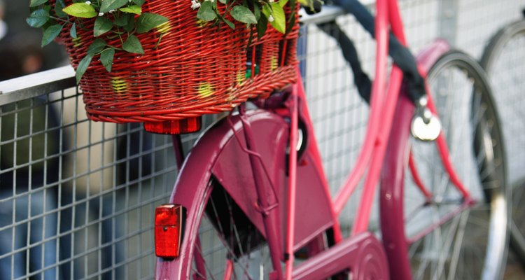 Cuando llegas al primer hotel, adquieres tu bicicleta con el itinerario.