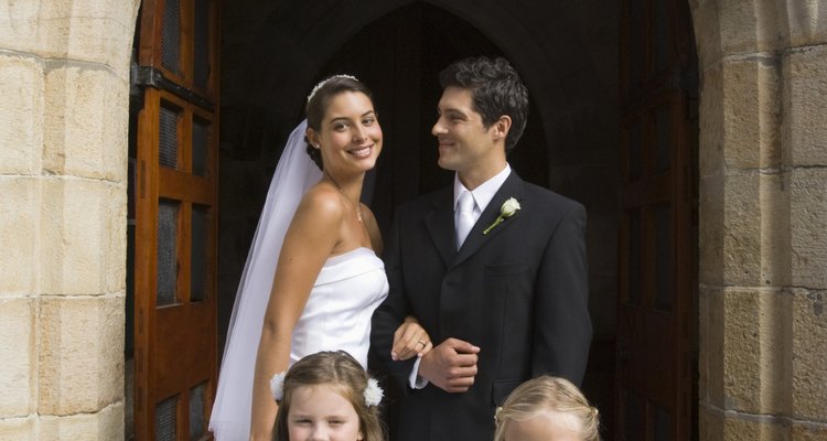 Comenzando a realizar el arco de boda.