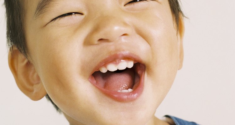 Tu niñito más probablemente tendrá todos los dientes a los 3 años.