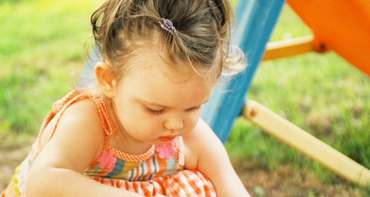 La tierra es un artículo no alimenticio que la mayoría de los niños prueba en un momento u otro.