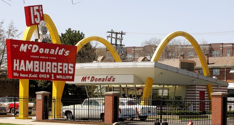 Reconstrução da primeira loja original do McDonald's em Des Plaines, Illinois