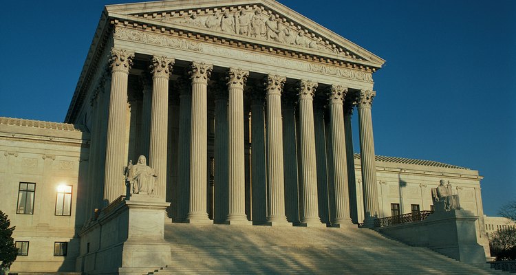 El edificio de la Corte Suprema de los Estados Unidos incorpora los elementos clásicos de la arquitectura griega.