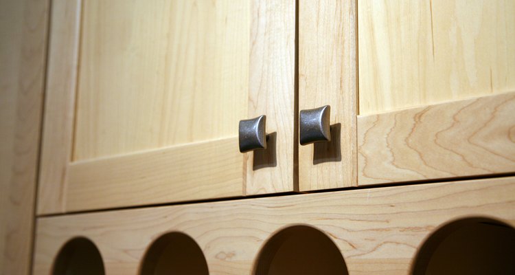 Correct Placement For Kitchen Cabinet Hardware