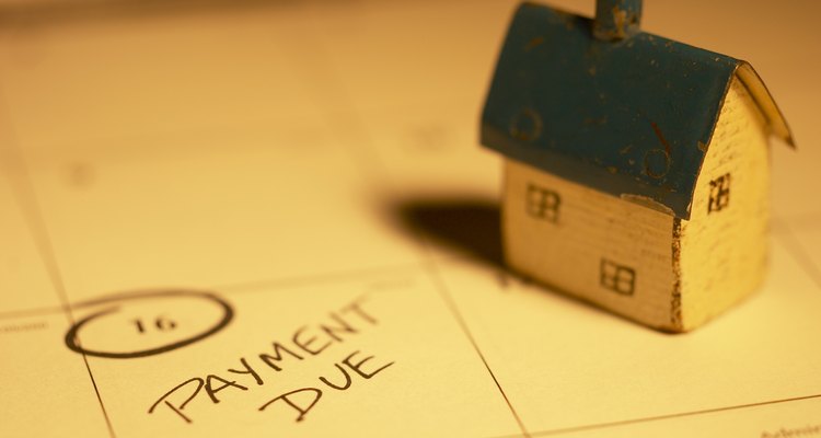 Cada vez que la compañía efectúa pagos al prestador, el balance de la hipoteca por pagar se reduce.
