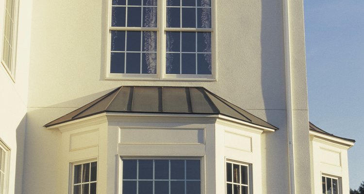 Bow and bay windows point in three directions.
