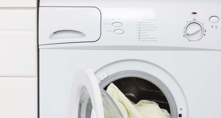 La seda nunca debe lavarse o secarse a máquina.