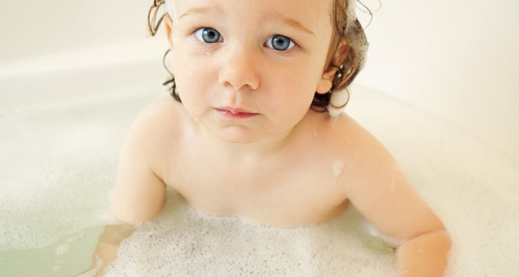 Ella puede amar un baño de burbujas, pero elige los productos más seguros.