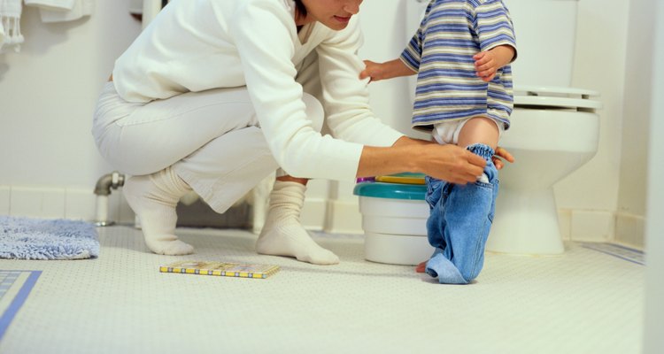 Los juegos pueden alentar a tu hijo a utilizar el inodoro más a menudo.