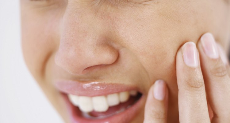 Sinais de que você precisa de um tratamento de canal dentário