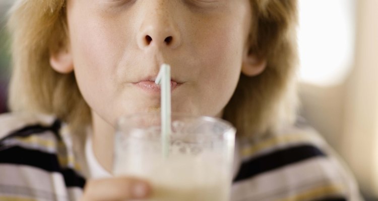 Antes de servir o próximo copo de leite de soja para seu filho, verifique se ele ainda está fresco
