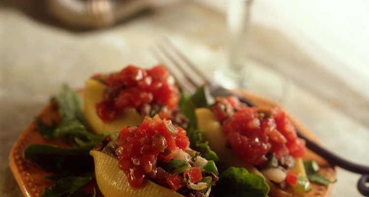 Stuffed shells with white wine