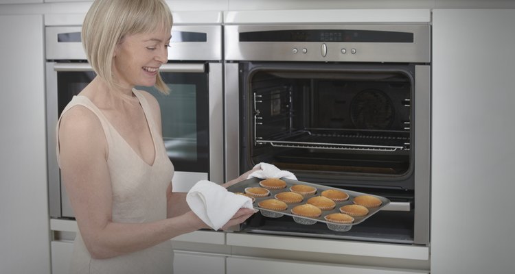 Knowing the differences between built-in and built under ovens saves time and money when making a purchase.