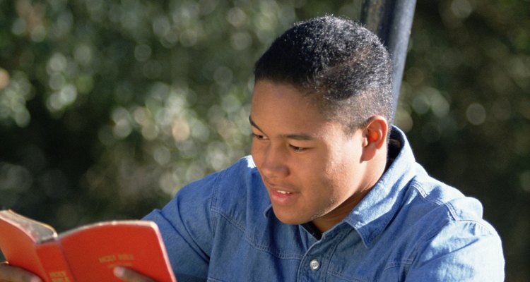 Los jóvenes que estudian las escrituras regularmente se preparan a ellos mismos para evangelizar