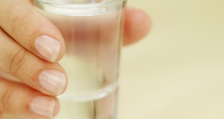 Use um copo para preparar este aperitivo