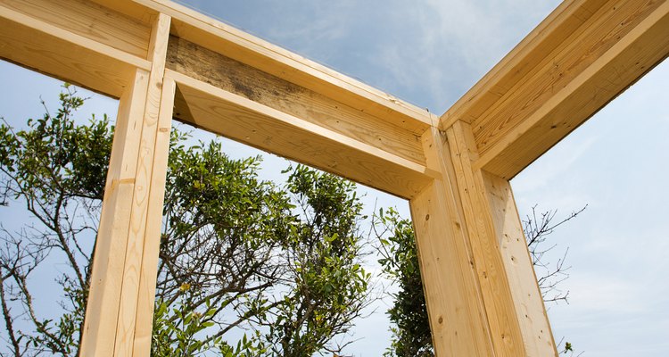 A series of joints builds a frame.