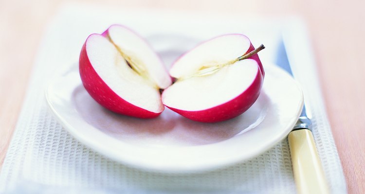Tan pronto cortes una manzana empieza el proceso de oxidación.