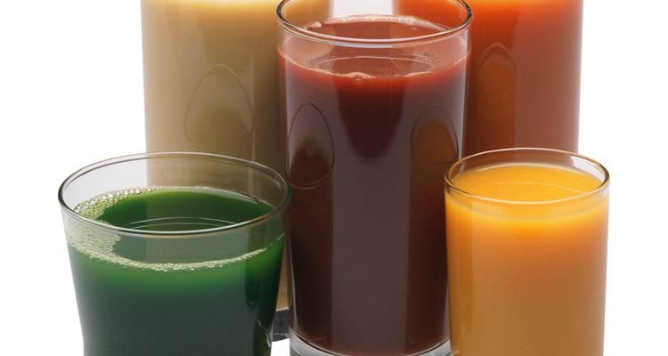 Ciertas verduras se pueden unir para hacer deliciosas mezclas de jugo de vegetales.