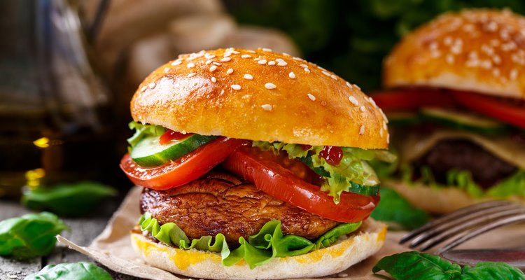Vegetarian burger with grilled champignon
