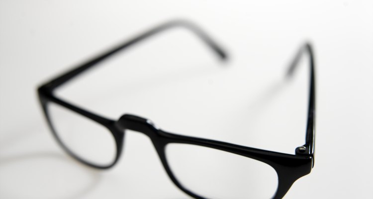 Substituir um par de lentes nem sempre é necesário quando se trata de riscos