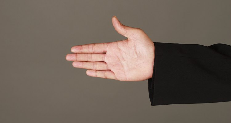 Os exercícios bem realizados ajudam a recuperar o movimento da mão