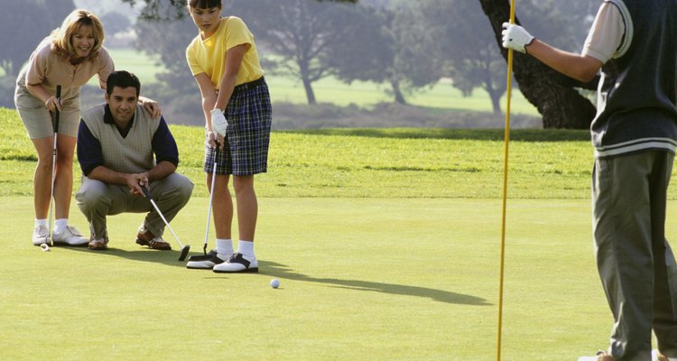 Los niños pueden disfrutar de las actividades como el golf cerca de Lady Lake.