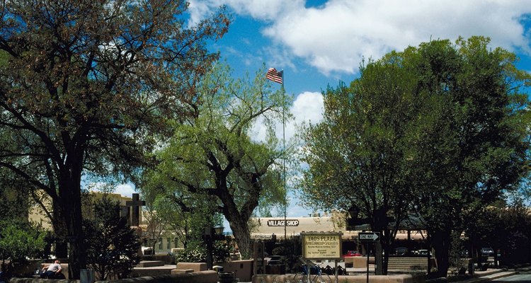 Santa Fé, Nuevo México, es una de las diez ciudades con los estitlistas mejor pagados a nivel nacional.