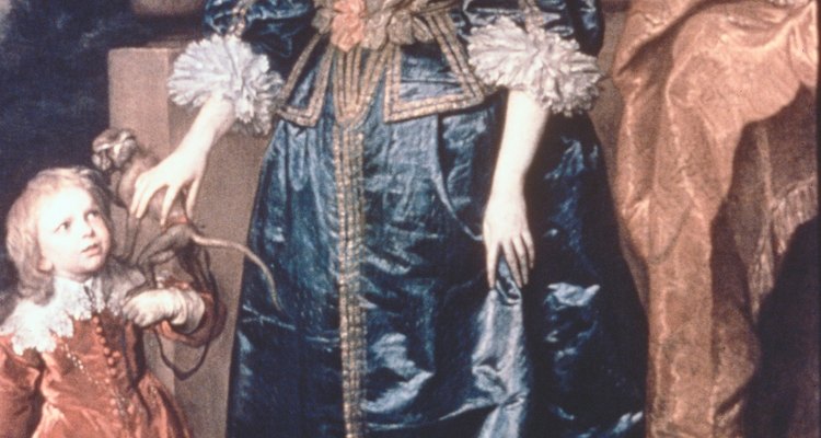 Las mujeres de clase alta en el siglo XIX llevaban vestidos de noche después de las 4 p.m, así como después de esta hora se les permitió exponer sus cuellos y pechos.