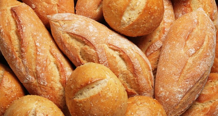 La producción comercial de levaduras revolucionó la industria de la panadería.