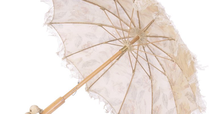 Um guarda-chuva comum pode se tornar uma sombrinha romântica