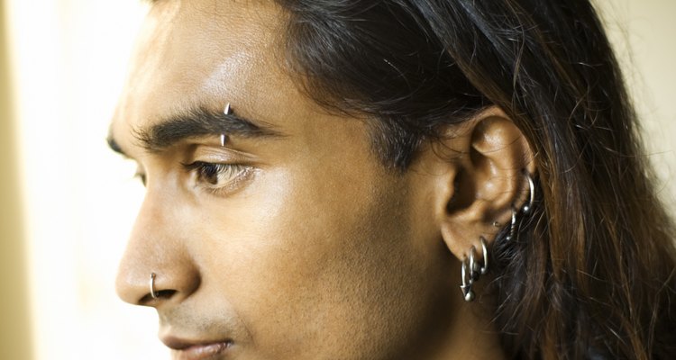 Microdermais são uma alternativa mais permanente aos piercings tradicionais
