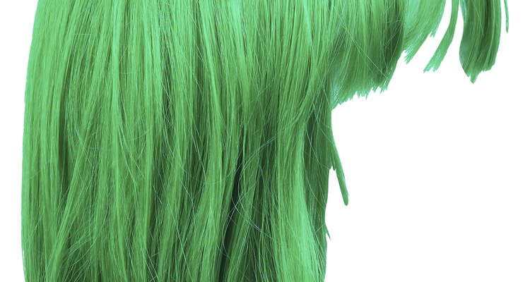 Tiñe tu pelo verde.