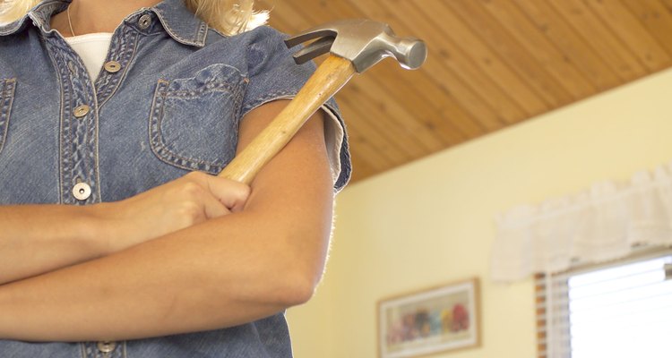 Construir tú mismo un cuarto, para reducir los costos de construcción.