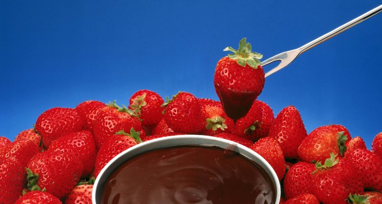 O chocolate espesso pode ser temperado mais fino com uma gordura suavemente aromatizada