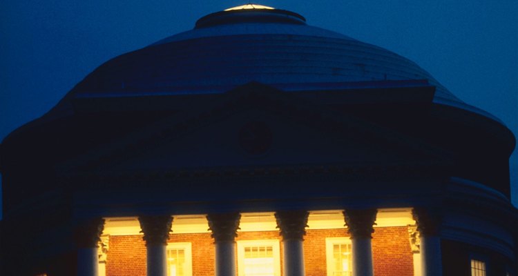 La Rotonda de la Universidad de Virginiaa se caracteriza por sus columnas corintias.