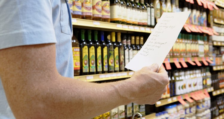 Planeje, faça uma lista e compre apenas o necessário