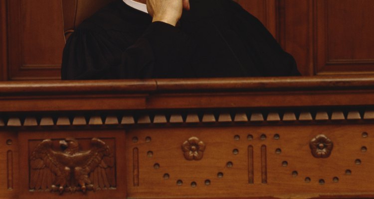 El interrogatorio en un juicio sin jurado requiere una técnica rigurosamente focalizada.