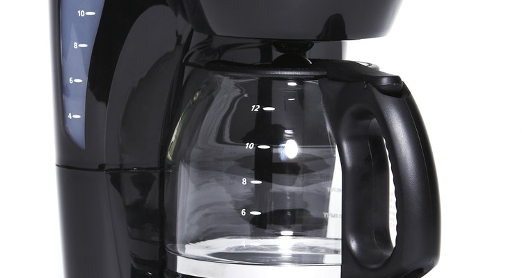 Los filtros de café de goteo son muy comunes entre los que preparan café descafeinado casero.