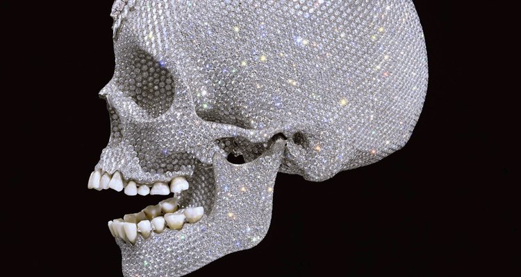 É uma jóia da coroa ou uma novidade kitsch?