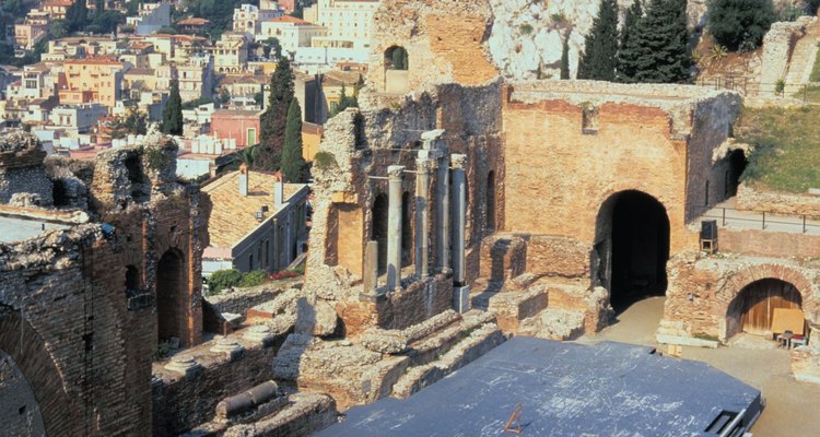 El Anfiteatro griego de Taormina se puede ver si haces una caminata tú mismo.