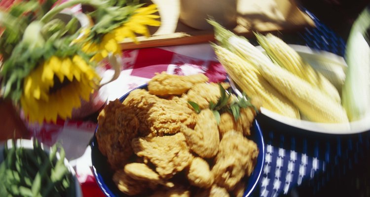 A number of foods work well for a barn party.